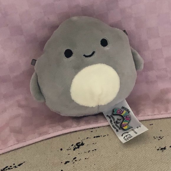 shark squishmallow  3.5 inch dog toy with squeaker - Picture 1 of 1